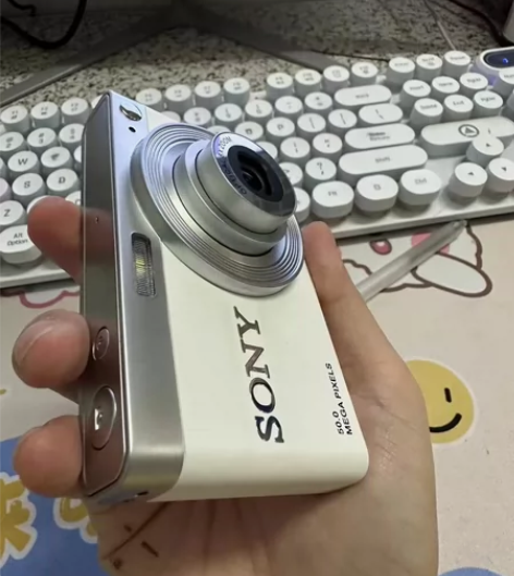 索尼DSC-W520伸缩镜头5000万像素...