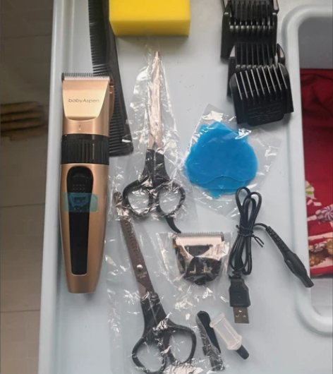 德国精品陶瓷刀头剃头刀推剪电动电推子理发器...