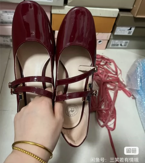 骆驼 女鞋 红色玛丽珍    跟高4cm ...