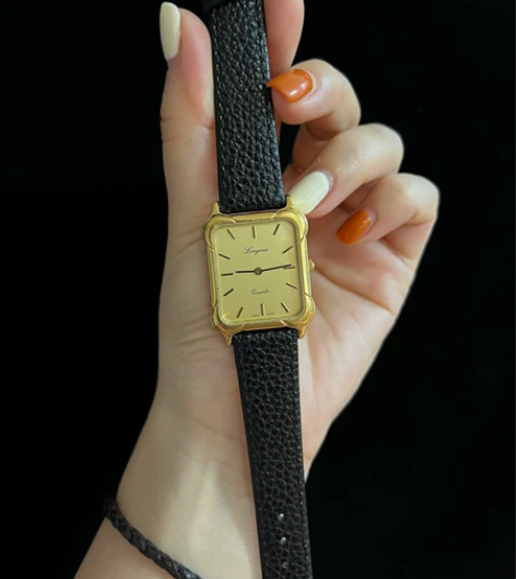 浪琴个性方盘 石英走时 表盘26*30mm...