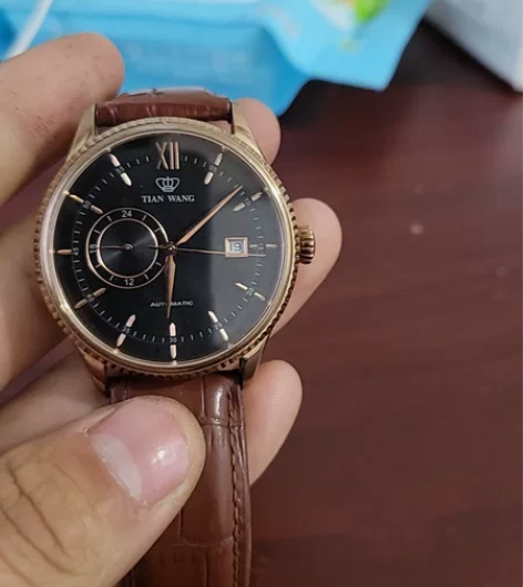 出售天王手表，就是表带不行了没怎么带需要联...