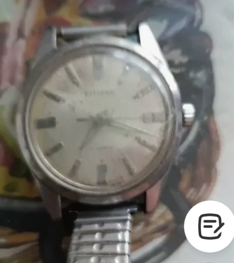 西铁城手表，品如图，是上弦的，上弦还走，包...