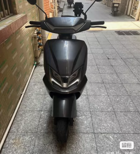 哈啰b80    2022.10.10购买...