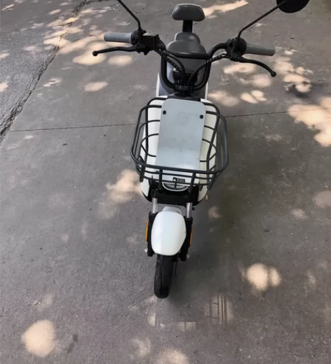 九号智能车，App可过户，配置下自动大灯，...