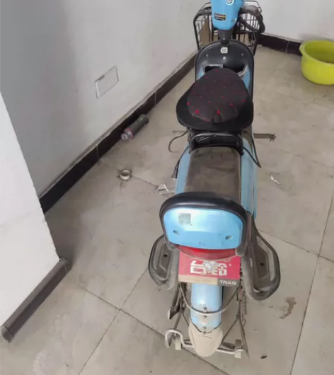 台铃电动车，大品牌，实实在在的东西，不骑了...
