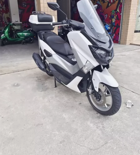 立雅150,行驶1万公里,高配带音响,排气...