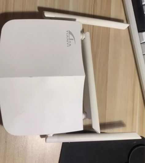 成色很好的基本上没咋用的天邑魔方ty300...