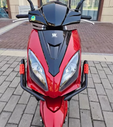 望江铃木UY125摩托车女装踏板车燃油国四...