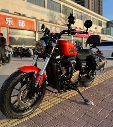 QJ闪300，看图一标签，本车行到货一批抵...