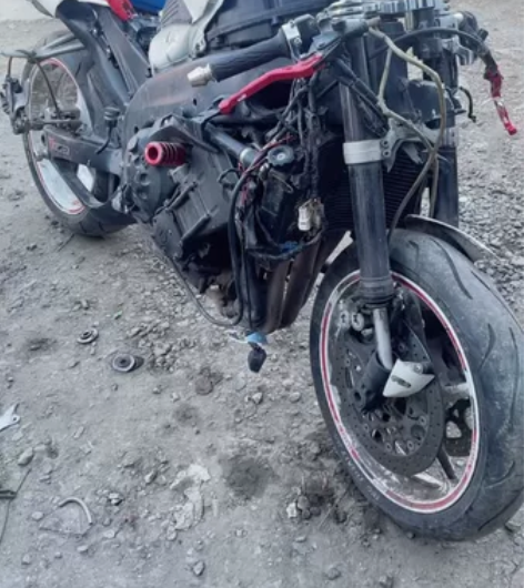 2004-2006年雅马哈R1改装碳纤维排...