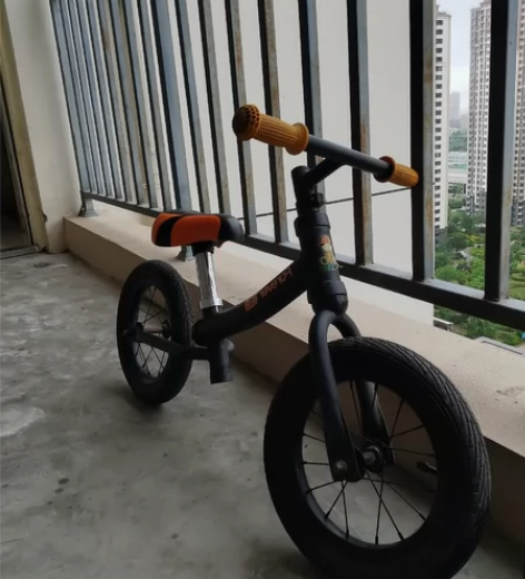 儿童平衡车，闲置，京东254元购，80元出...