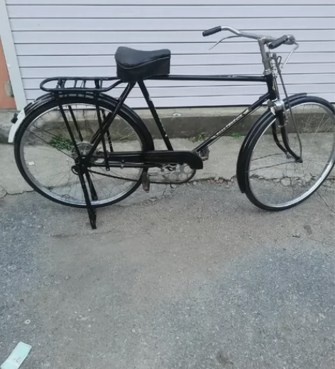 出售40多年老永久自行车，全车原件，具有收...