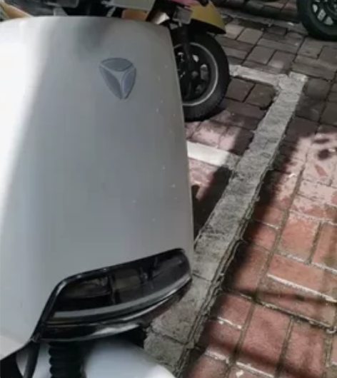 一手成9新雅迪G5Mxs买的时候15800...