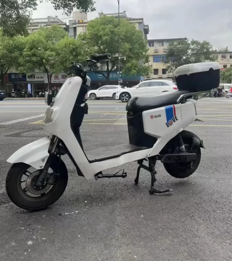 出售二手新国标电瓶车，成色都8－9成新，品...