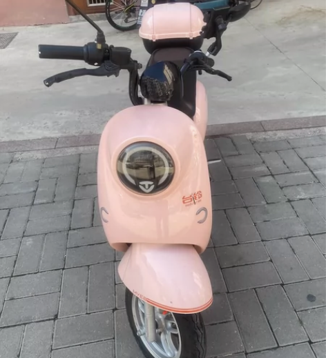 出售二手台铃电动车8成新，电瓶新换的续航里...