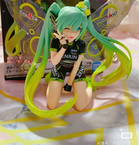 初音MIKU手办  跪姿  翅膀蝴蝶初音 ...