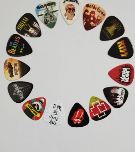 欧美知名乐队吉他拨片30个，拨片包含厚度0...