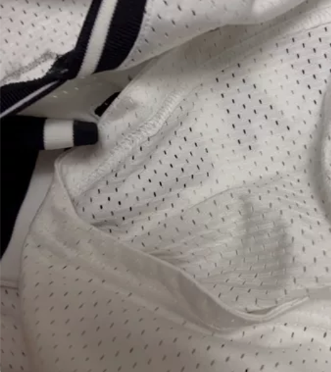 JORDAN小童套装一套，不含鞋袜（要的话...