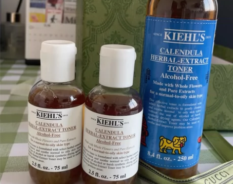 科颜氏金盏花水 旗舰店购入，保正，两瓶一起...