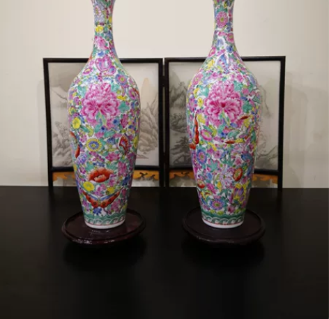 景德镇艺术瓷厂出品 粉彩万花薄胎瓶 花谢花...