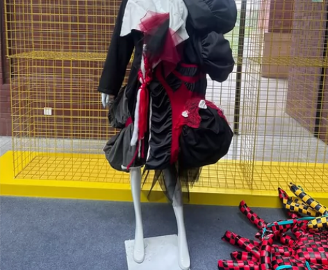 【急出】（可议价）服装设计成衣 江浙沪包邮...