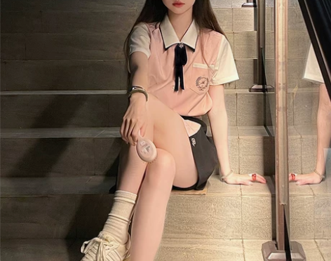 莎莎糖韩式JK制服阮姝东高修身半身裙包臀裙...