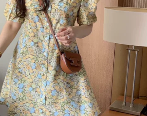 连衣裙东大门甜美 减龄温柔方领单排扣 碎花