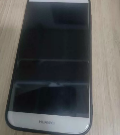 华为麦芒4，手机个人用，很新。老人用可以，...