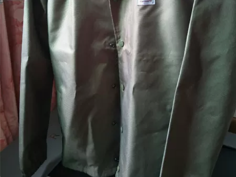 Carharrt军绿教练夹克全新 M号 潮...