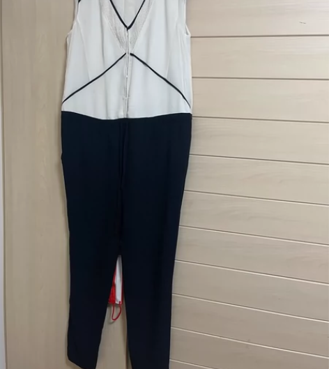 连体裤，长138，胸围96，腰围不限，腰部...