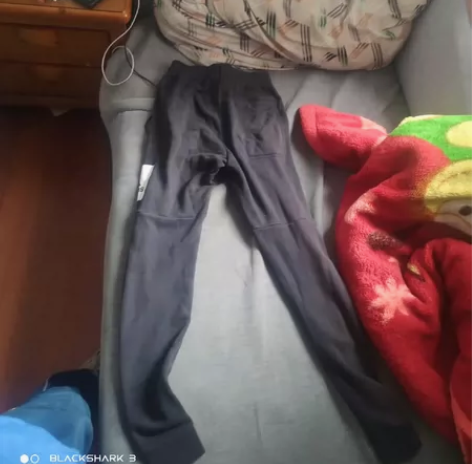 出售闲置休闲裤正品合适170，60公斤以内...