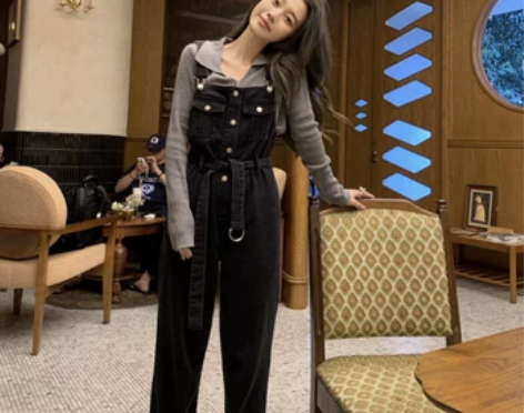 黑色牛仔背带裤女春秋宽松显瘦小个子减龄工装...