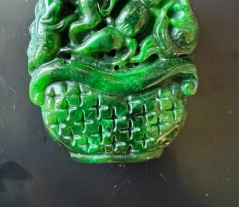 玉雕，4.9；4.3；1.6 有染色