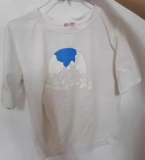 处理初中生衣服，女性背心 感兴趣的话点“我...