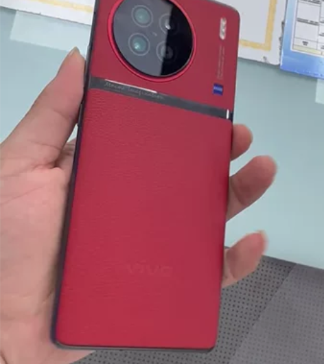 vivo x90. 12?256 有磕碰 ...