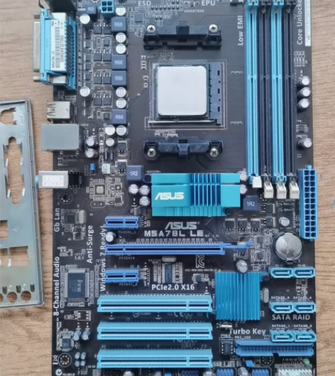 华硕M5A78L LE  AM3+台式机D...