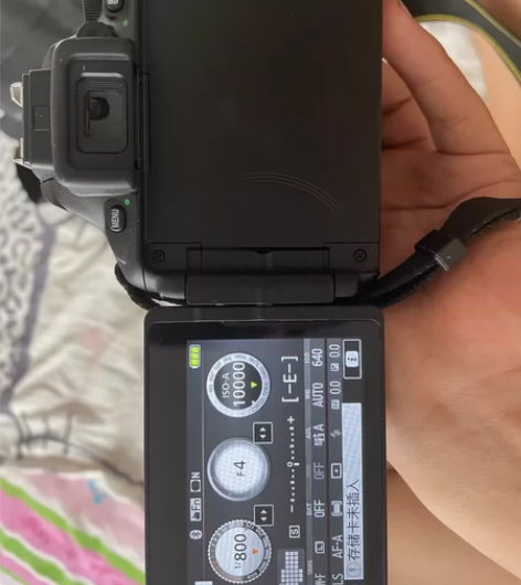 自用尼康单反相机D5600,18-140防...