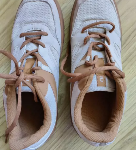 迪卡侬儿童运动鞋,8成新,未磨损,37码,...