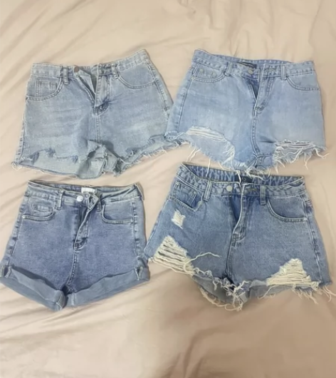 牛仔短裤，热裤，很百搭，都是s码，腰围60...