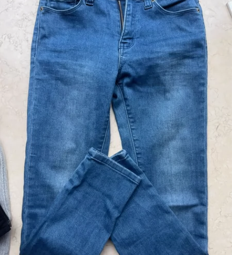 RoseBud牛仔裤 购于日本专柜 紧身小...