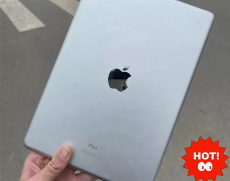 出ipad2019款第七代 128g 插卡...