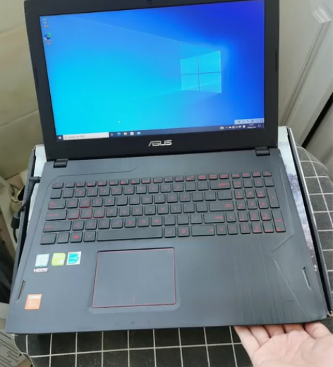 华硕飞行堡垒fx60v笔记本电脑 i5六代...