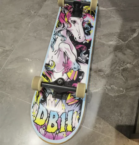 闲置 DBH滑板 买回来玩了两次就闲置了 ...