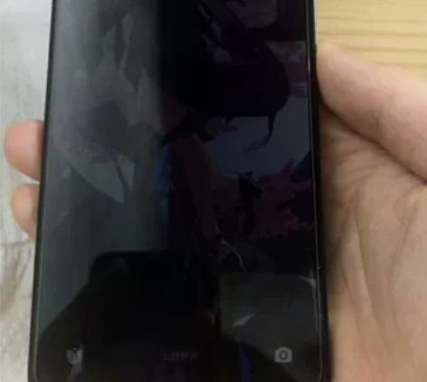 本机是红米k60e，也没钱了低价出售，诚信...