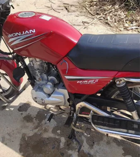 自己闲置的摩托车没地方放了，很好骑 成色很...