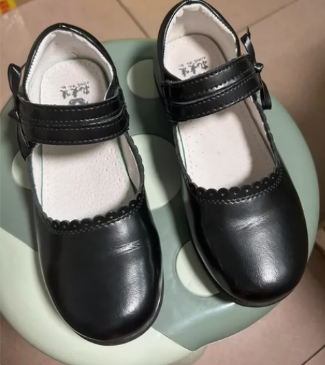 原图拍摄,女童真皮单鞋,防滑橡胶底,内长约...