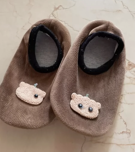 婴童鞋室内鞋软底鞋四季款夏天透气舒适休闲童...