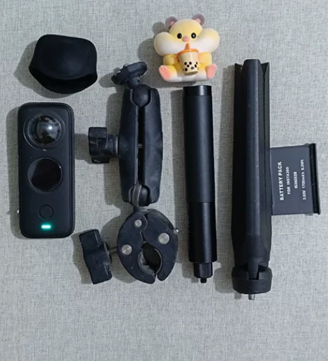 insta360 one x2运动相机，刚...