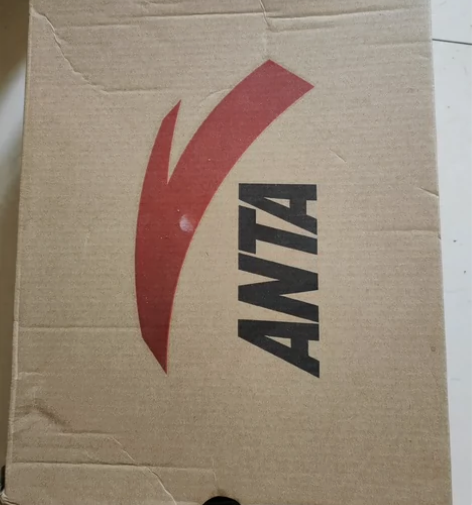 半个月前买的 买来仅试穿 运动鞋太多了出一...