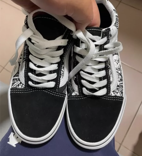 35号，万斯 这里都是二手物品，请看好了拍...